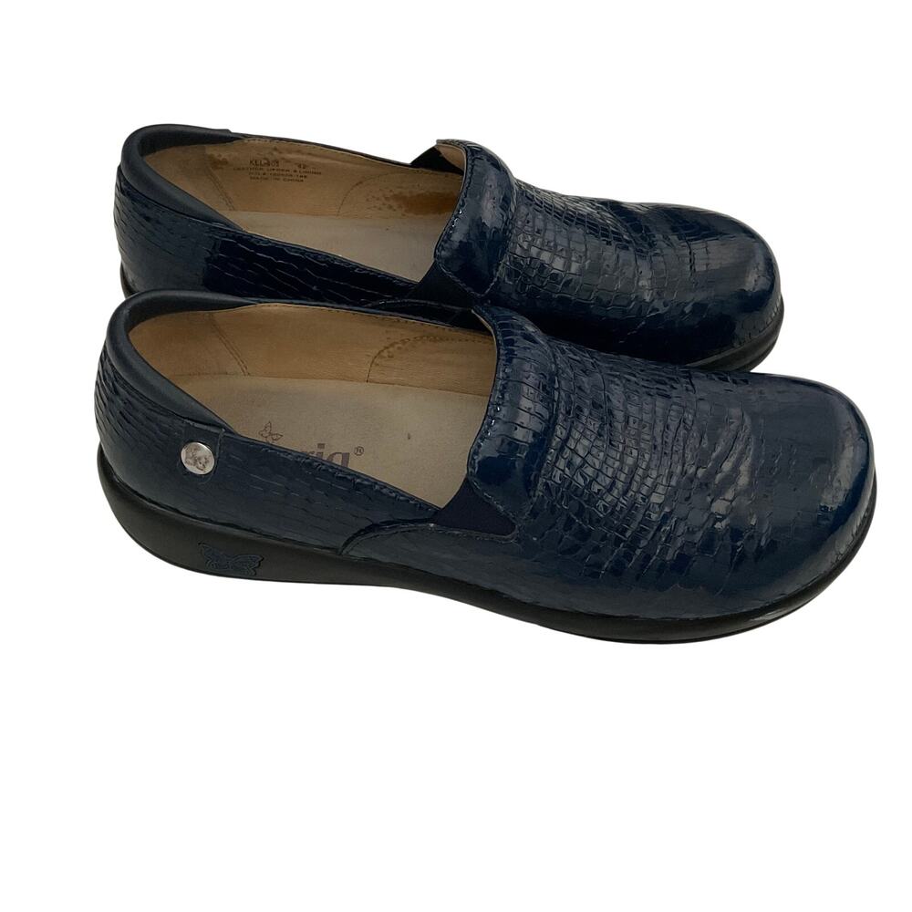 Alegria Keli Patent Leather Crocodile Blue Slip On Clogs - Size 42 Nurse Comfort
